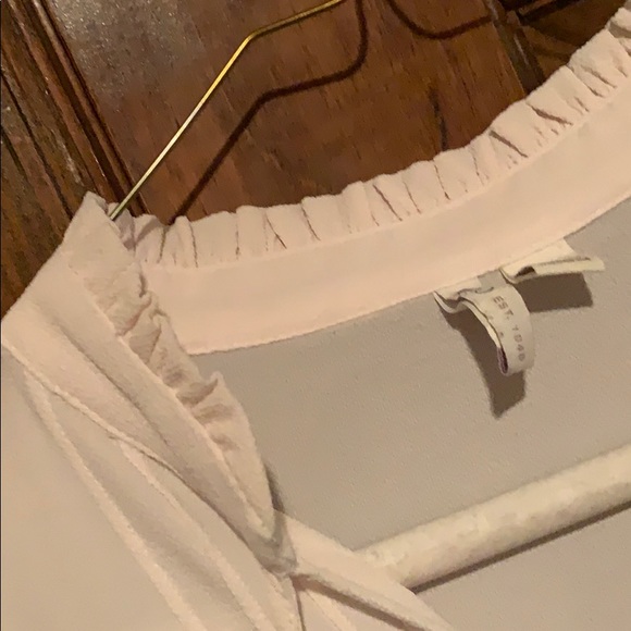 blouse - Picture 3 of 3